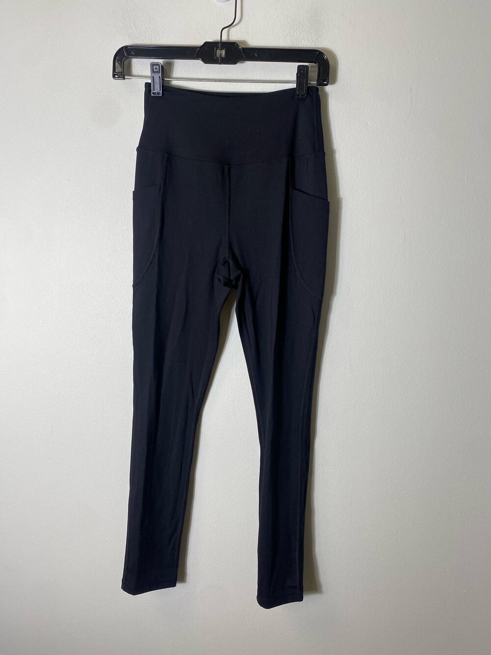 NWOT By Together Black Leggings 2 pockets Sz Sm